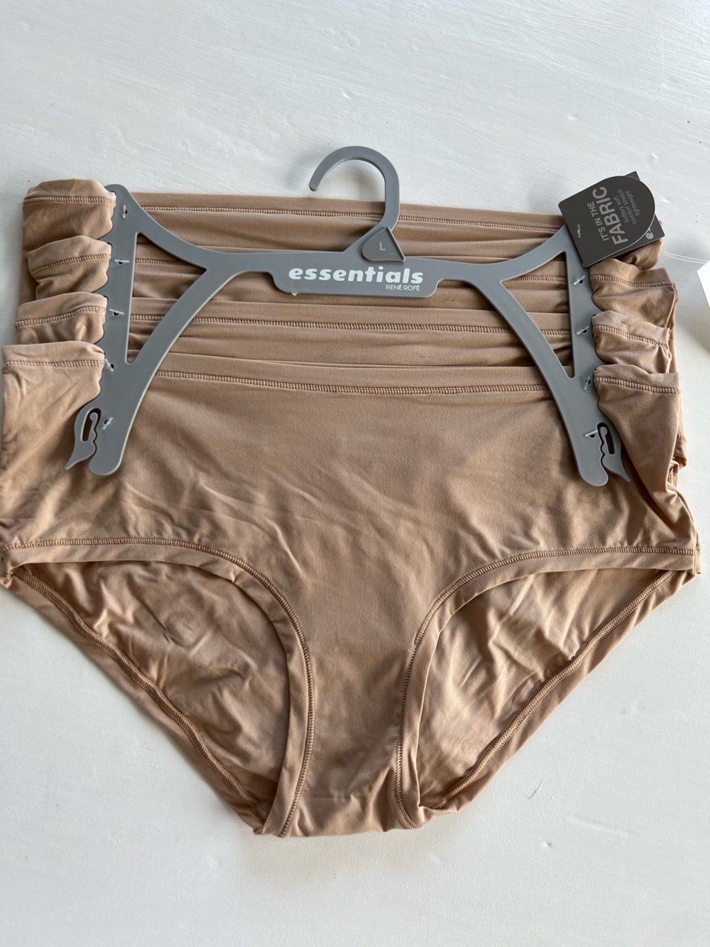 NWT 4 pairs hip hugger undies